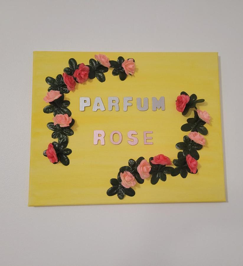 Parfum Rose Apartment Grasse Bagian luar foto